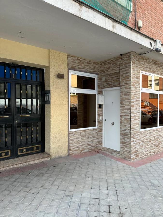 Apartamentos Redondela Madrid Ngoại thất bức ảnh